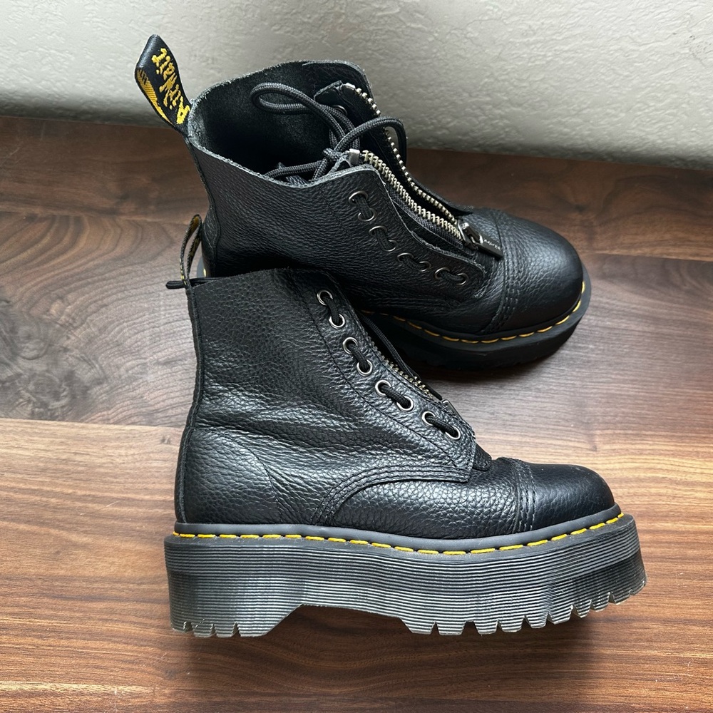 Doc martens in GREAT condition!